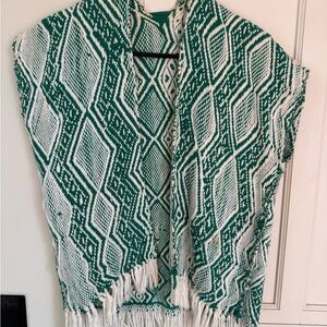 Authentic Huni Kuin cotton vest from the Brazilian Amazon Green and White